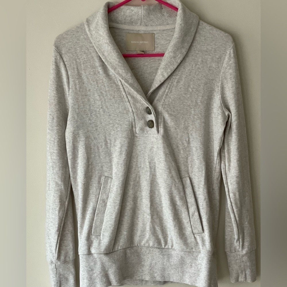 Banana Republic Oatmeal Women’s Sweater